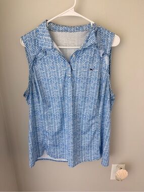 Vineyard Vines Blue Chevron Sleeveless Button-Front Top
